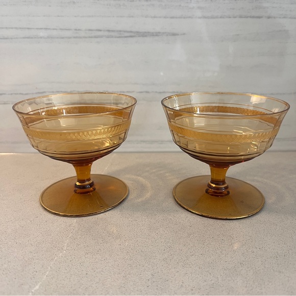 Vintage Sherbet Ice Cream Dessert Bowls Gold on Pedestal  Set‎ of 2 - Picture 2 of 4